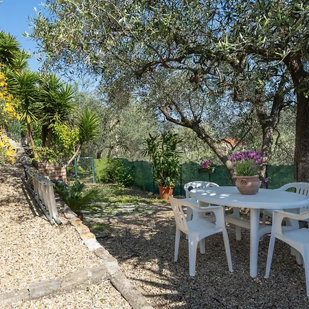 בית נופש Paradiso - Dol192 By Interhome *